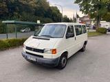 Volkswagen T4 Caravelle 2,5-l-Diesel TDI 65kW Standard - VW T4 von privat