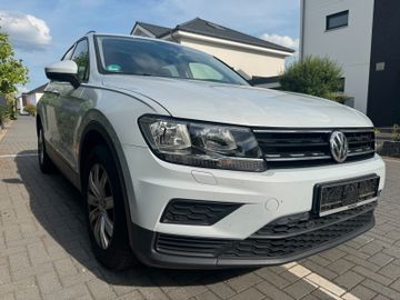 Volkswagen Tiguan - 4