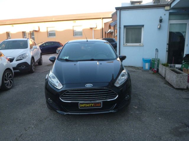 Ford Fiesta 1.5 TDCi 75CV 5 porte Titanium