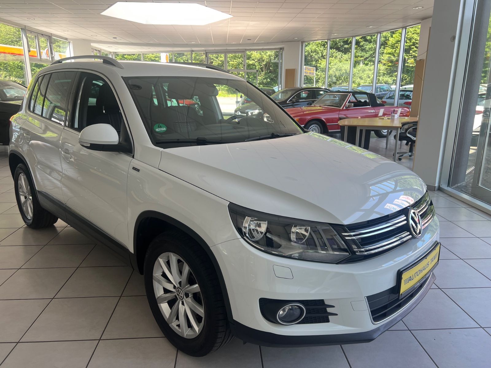 Fahrzeugabbildung Volkswagen Tiguan Lounge Sport & Style BMT * 1.HAND *