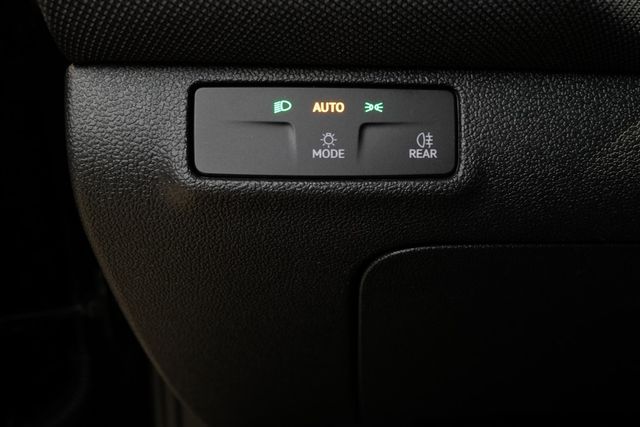 Volkswagen T-Roc 1.5eTSI DSG Trend AHK LED Totwinkel AppCon