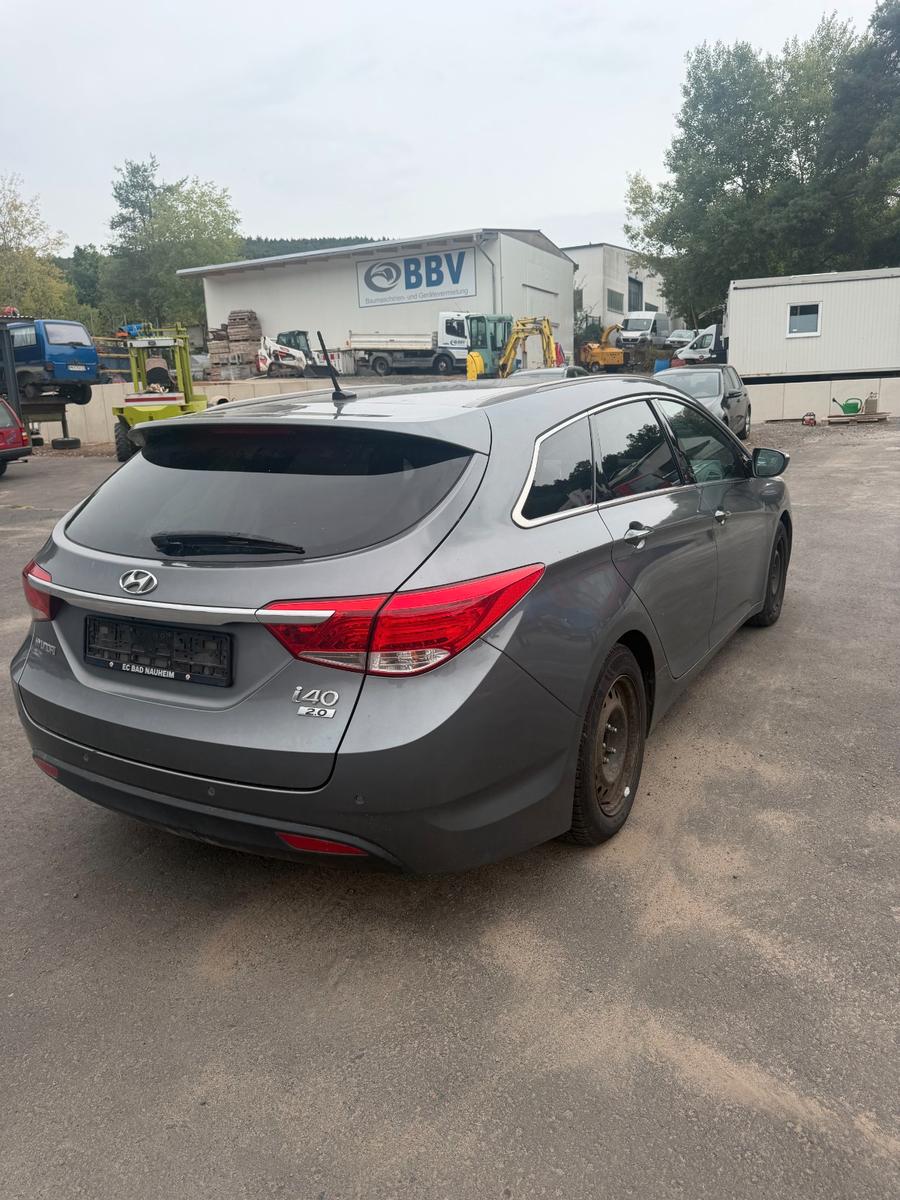 Hyundai i40 2011 — photo 9