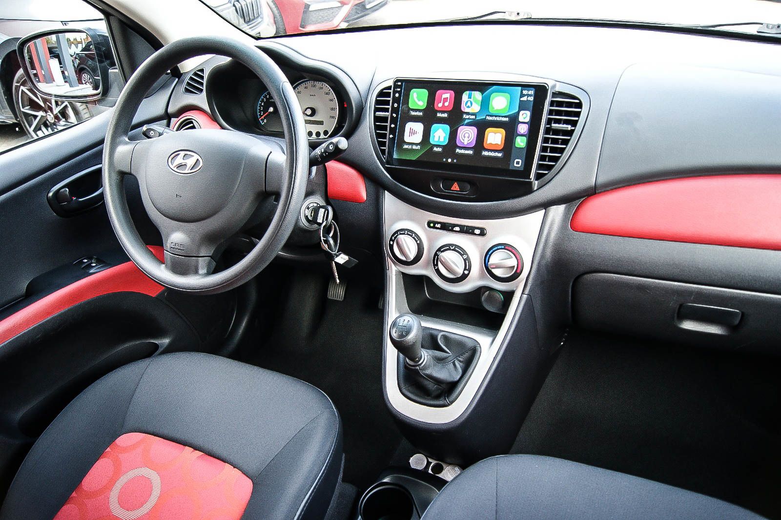 Fahrzeugabbildung Hyundai i10 1.2 Cool KLIMA AIRPLAY NAVIGATION 23.900km!!