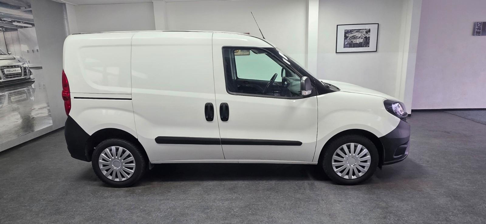 Fiat Doblo 1,6 SX Kasten 83.000 km Klima TÜV 02/2028
