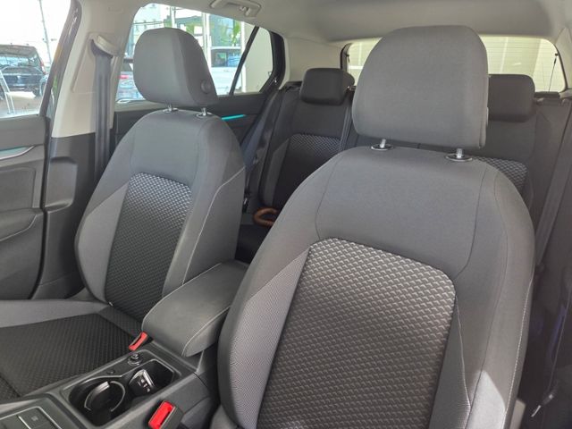 Golf VIII ACTIVE 1.0 TSI LED NAV APP PDC 8FACH A