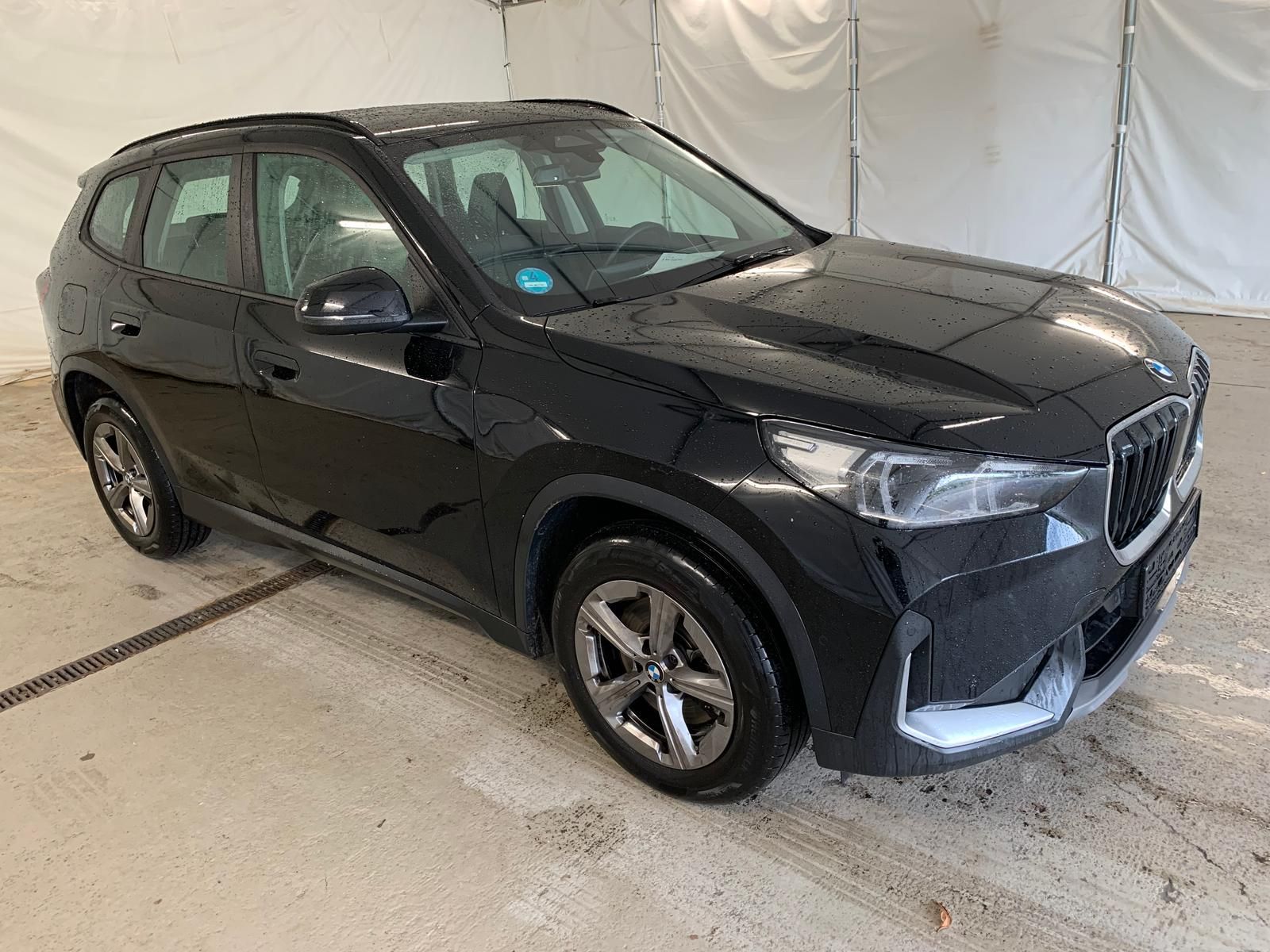 BMW X1 23d xDrive NAVI/AHKLED/DRIVING ASS foto 2