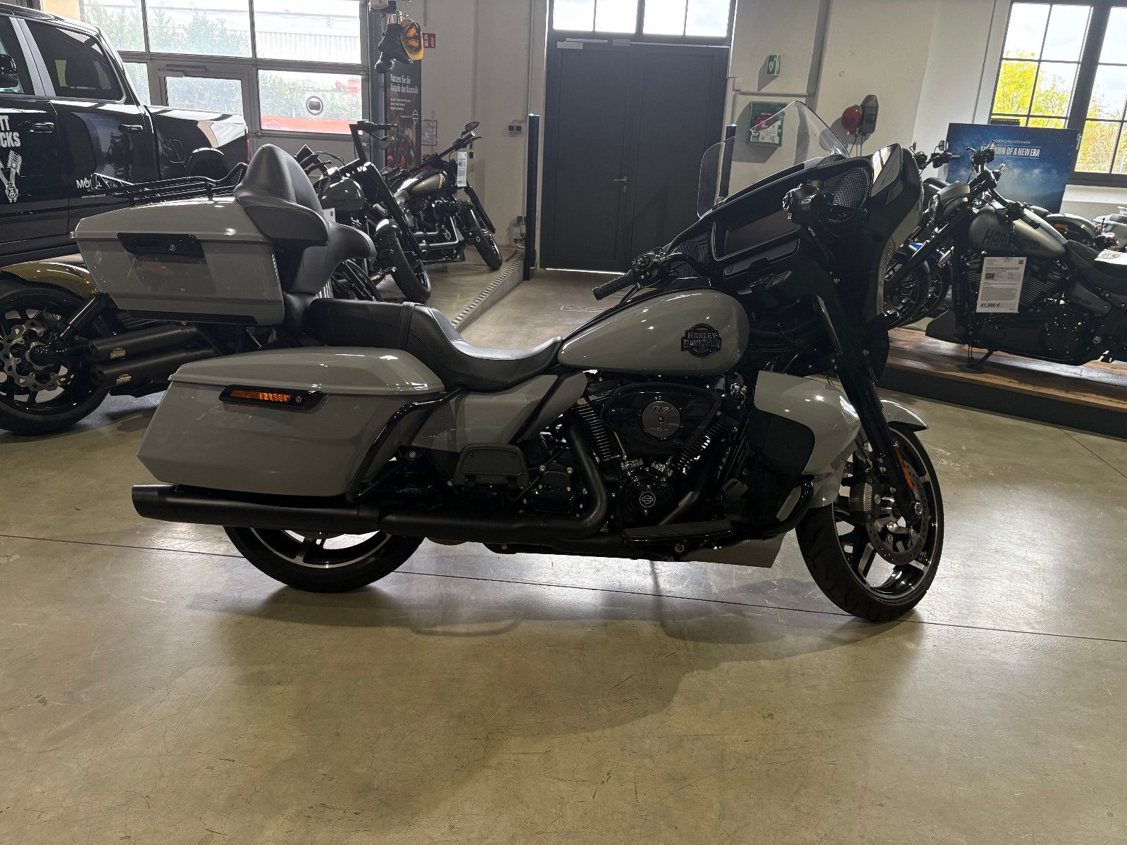 Fahrzeugabbildung Harley-Davidson Street Glide Ultra