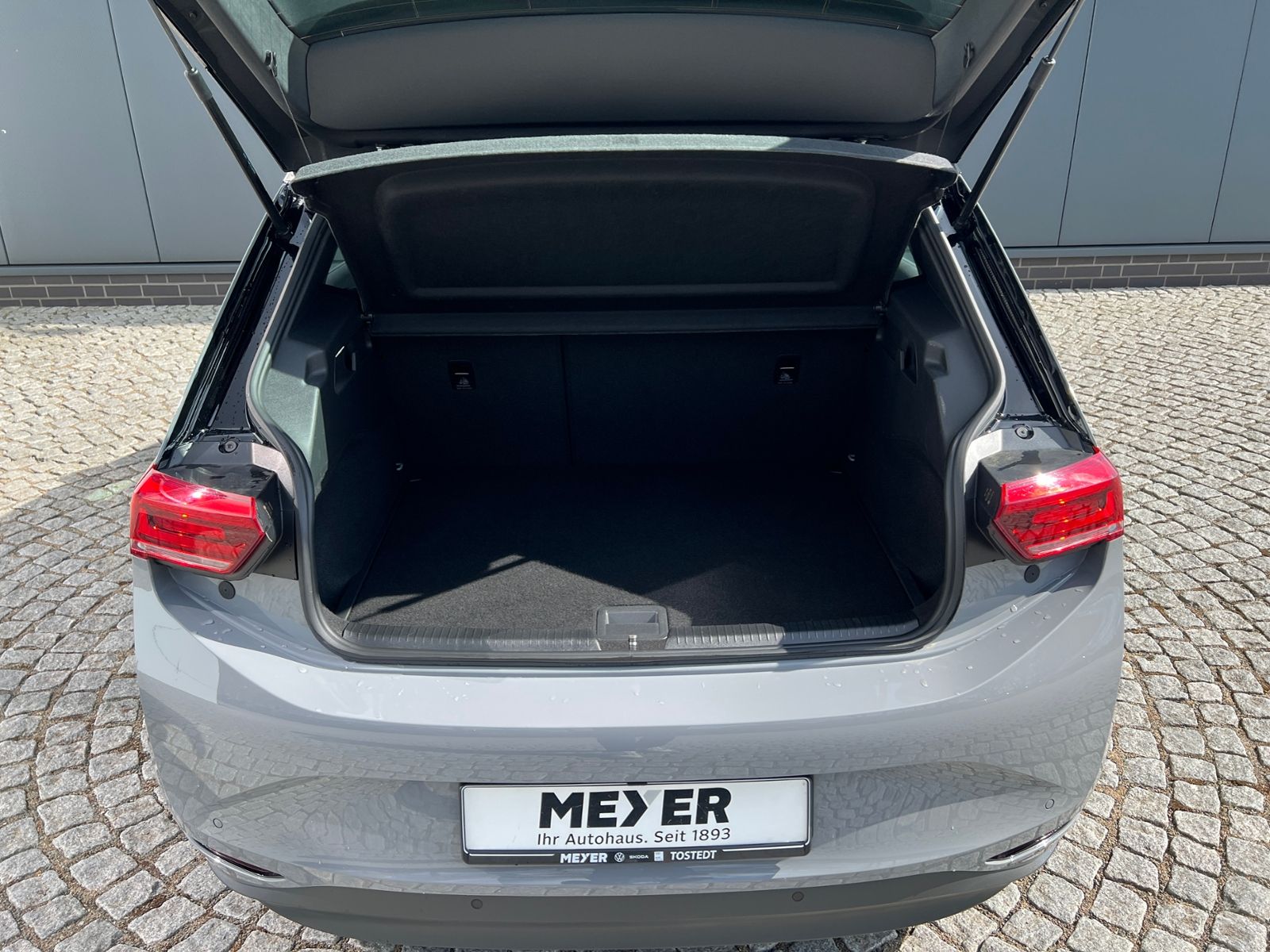 Fahrzeugabbildung Volkswagen ID.3 Pro Performance Life *Navi, LED, ACC*