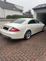 Mercedes-Benz CLS 63 AMG AMG - Mercedes-Benz CLS 63 AMG: Coupé