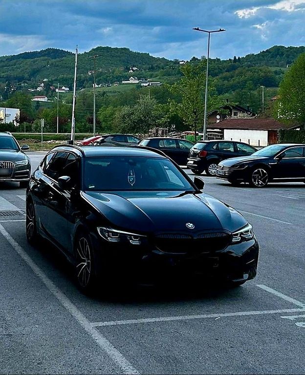 Image of BMW 318