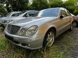 Mercedes-Benz E 350 E -Klasse Lim. E 350 - Mercedes-Benz E-Class aus 2005