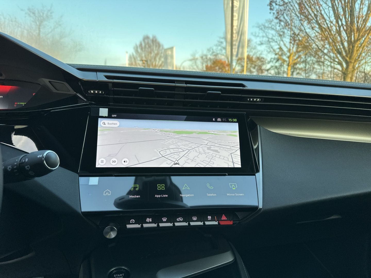 Fahrzeugabbildung Peugeot 308 SW GT HYBRID 145 e-DSC6 El. Pano Navi ACC