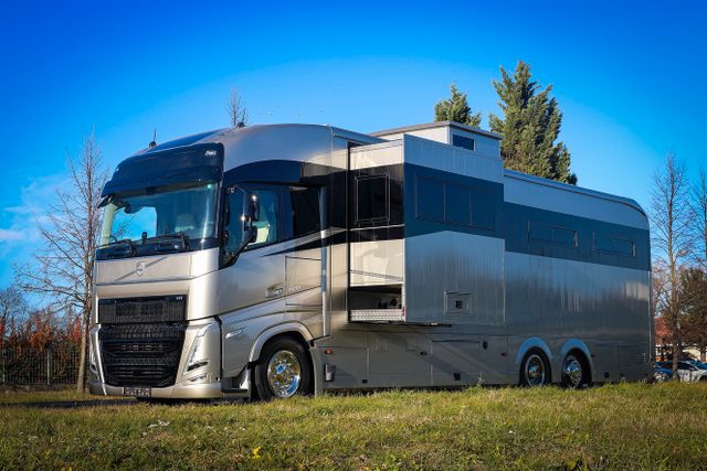 Volvo NEU FH 500 INTERHORSE AUFBAU