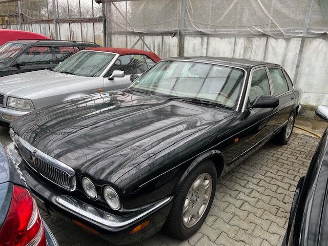 Jaguar XJ Sovereign 4.0