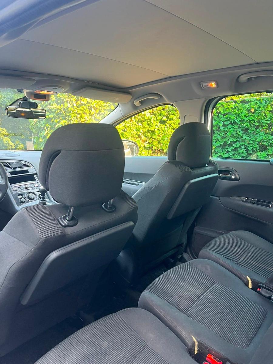 Peugeot 5008 2013 — photo 6