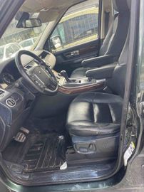 Land-Rover Range Rover Sport - 4