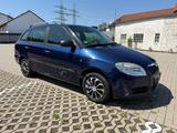 Skoda Fabia Combi 1.4l Classic - Skoda Fabia mit Benzin-Antrieb: Blau, Kombi, 1.4