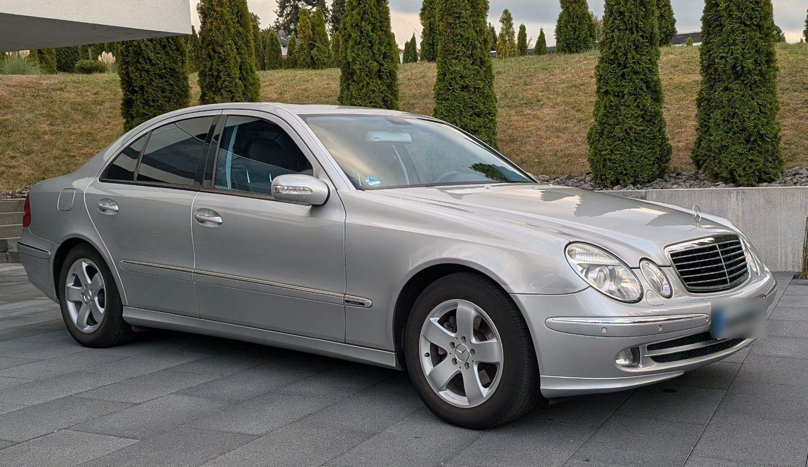Mercedes-Benz E 200