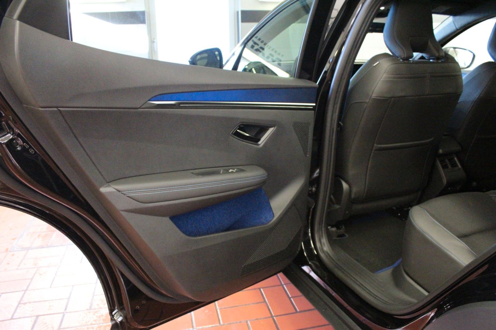 Fahrzeugabbildung Renault Scenic E-Tech 220 Long Range Esprit Alpine