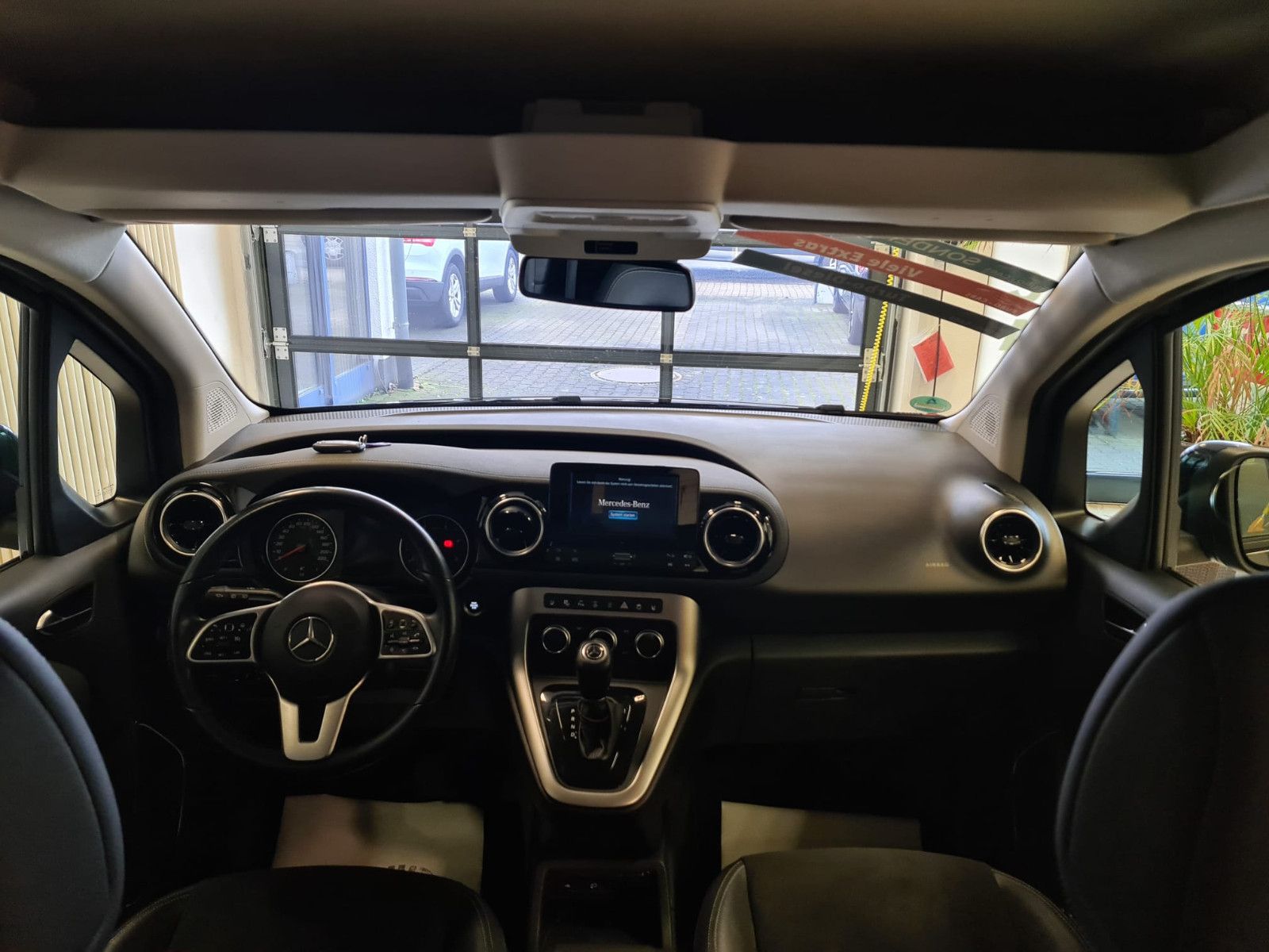 Fahrzeugabbildung Mercedes-Benz T 180 / Citan / AHK / LED / KAMERA / 1. HAND