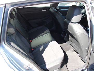 Volkswagen Golf VIII Variant 1.5 eTSI Style DSG Matrix LED