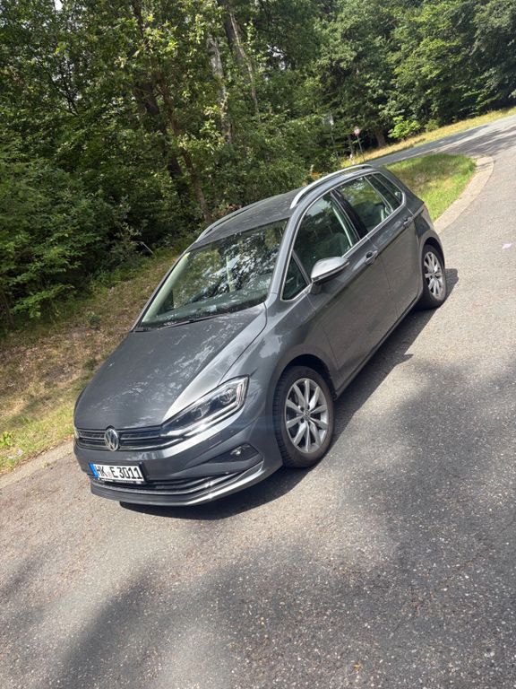 Image of Volkswagen Golf Sportsvan