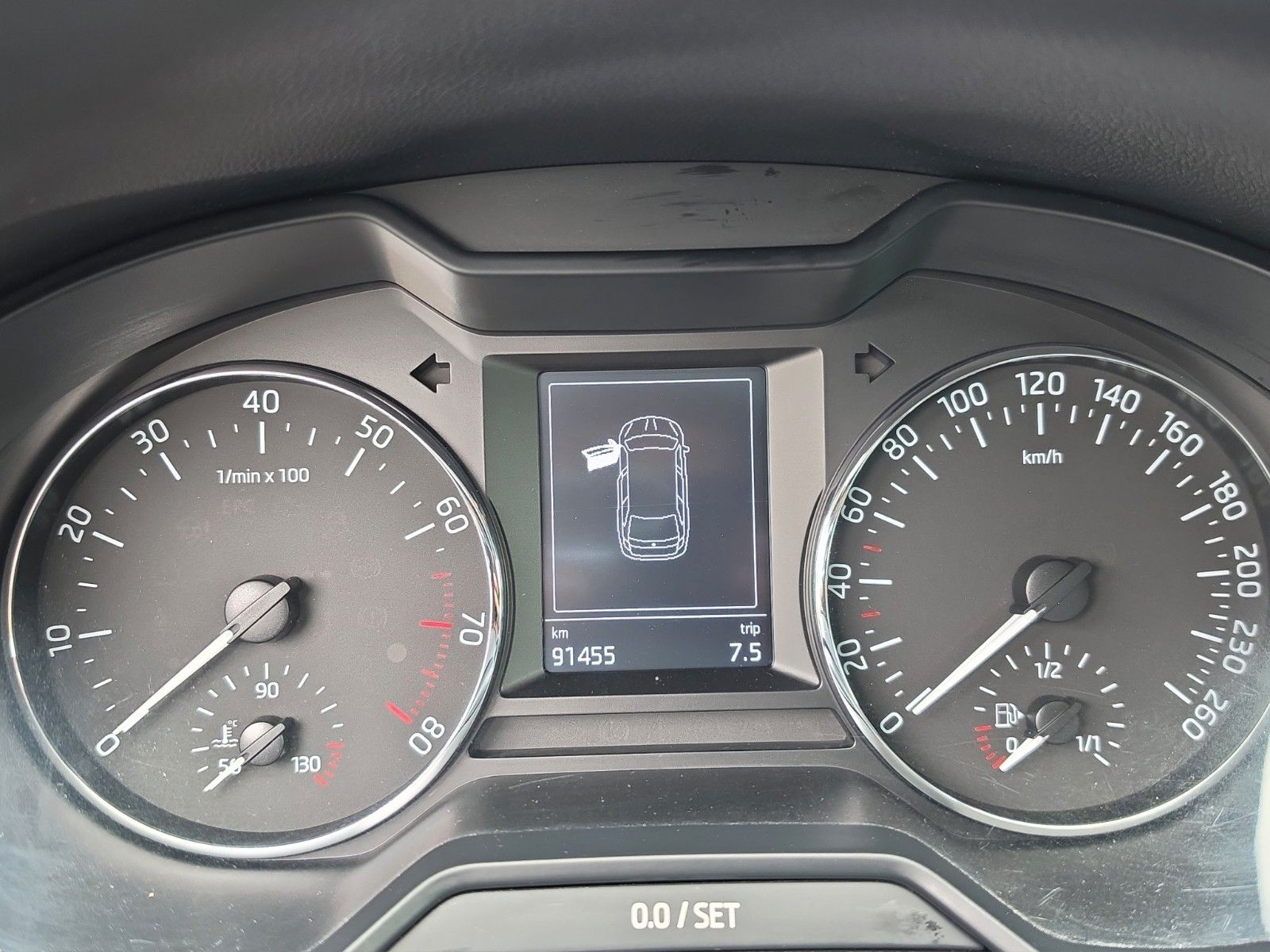 Fahrzeugabbildung SKODA Octavia Combi Ambition Apple CarPlay und Android