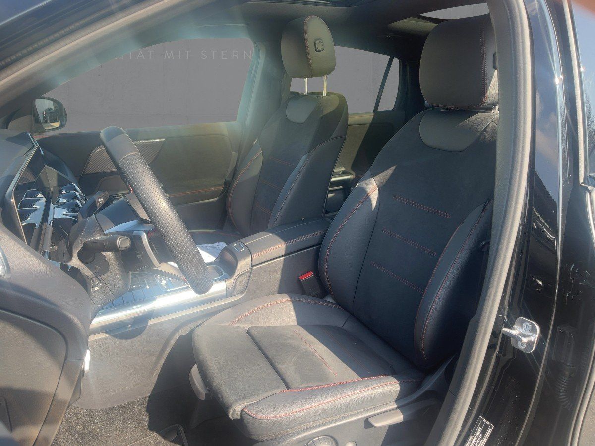 Fahrzeugabbildung Mercedes-Benz GLA 200 d AMG/Night/Pano/Kamera/AHK