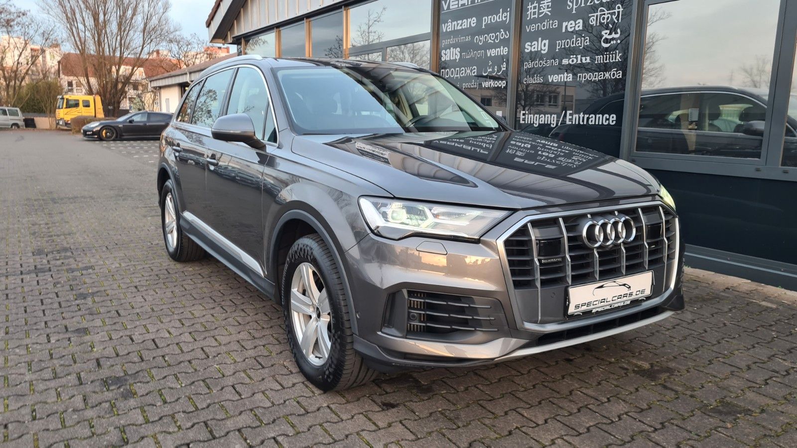 Audi Q7 - 1