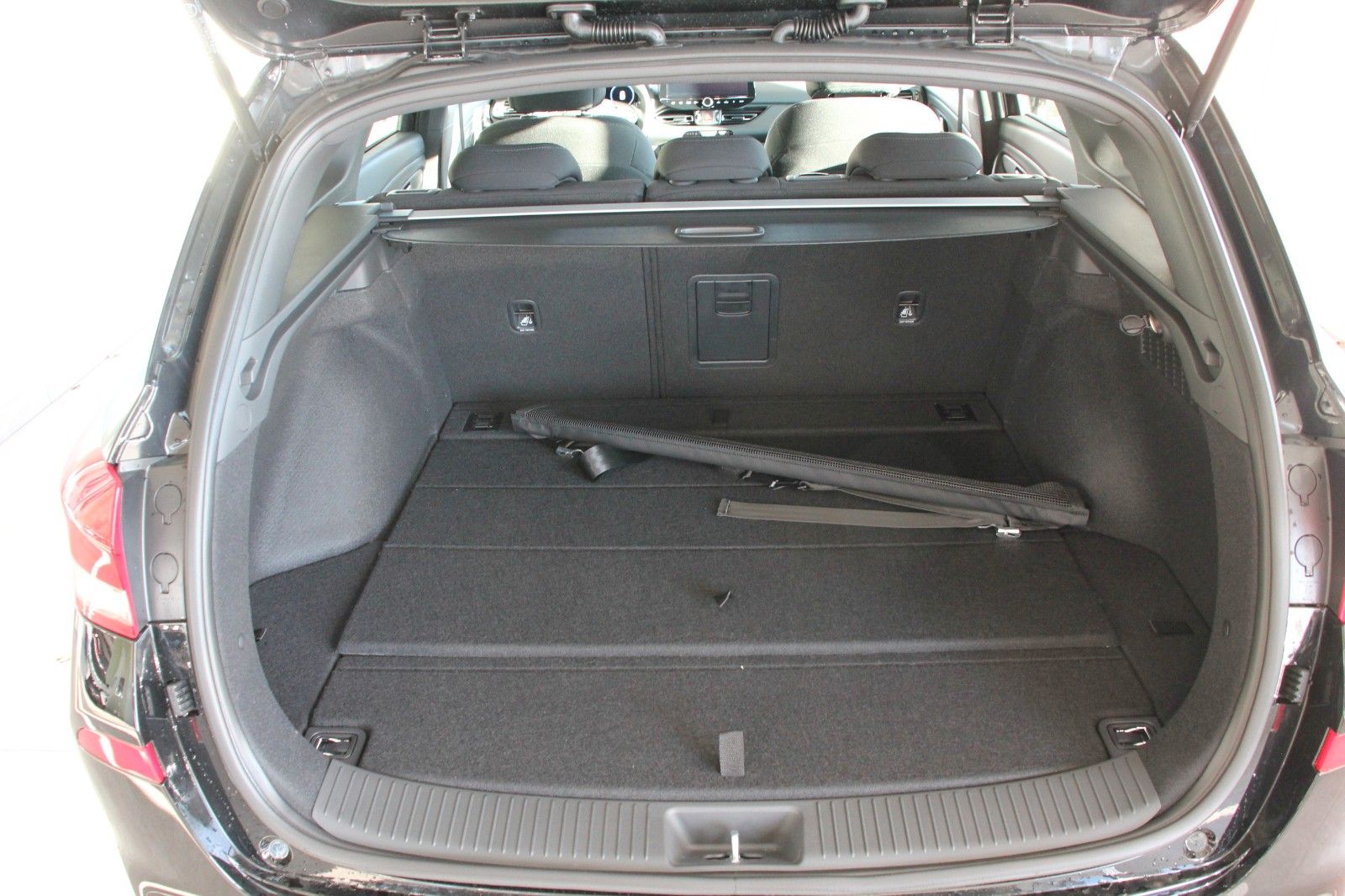 Fahrzeugabbildung Hyundai i30cw 1.5 DPI GO! Plus