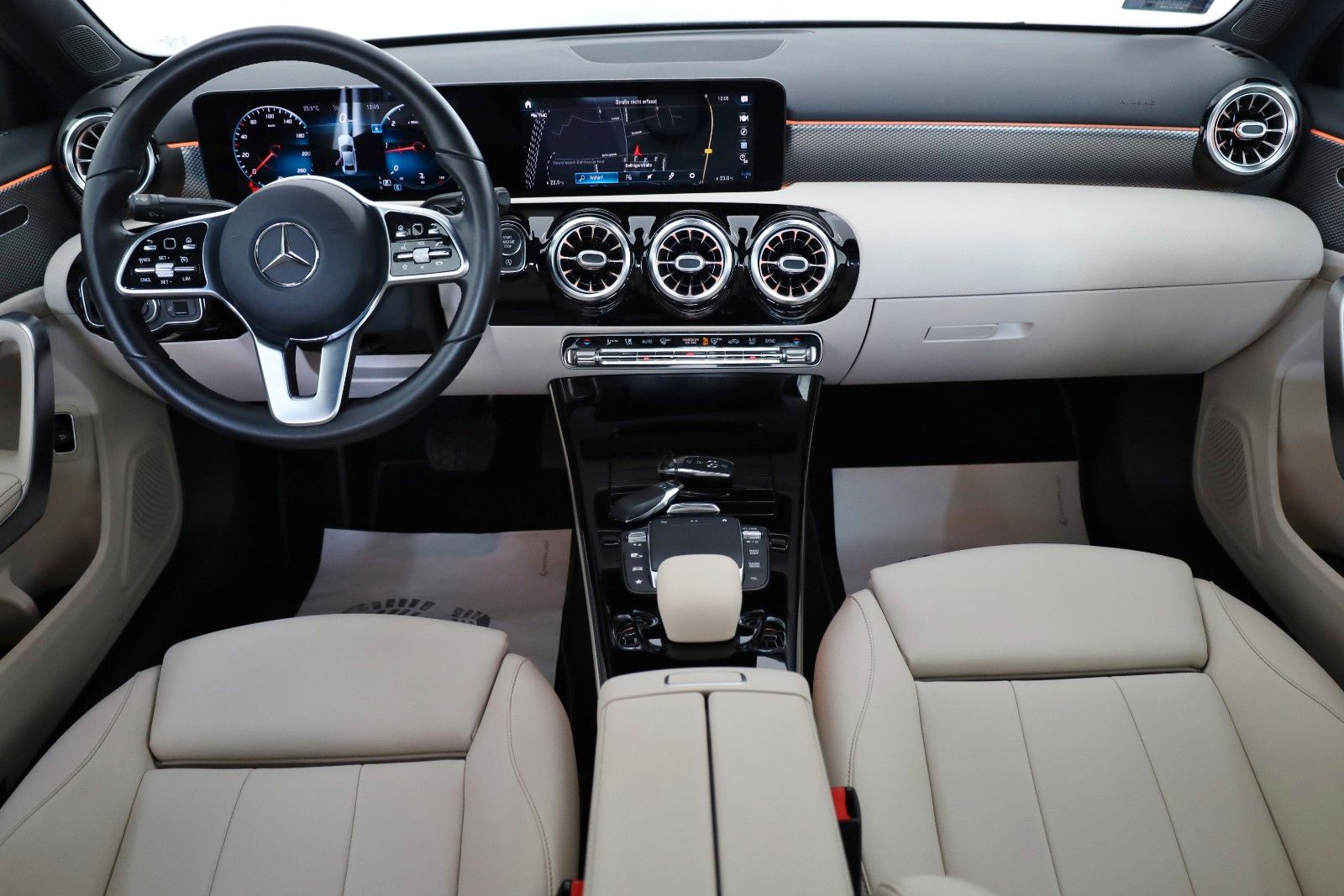 Fahrzeugabbildung Mercedes-Benz A 200 d Limousine Progressive,Leder,Navi, Kamera
