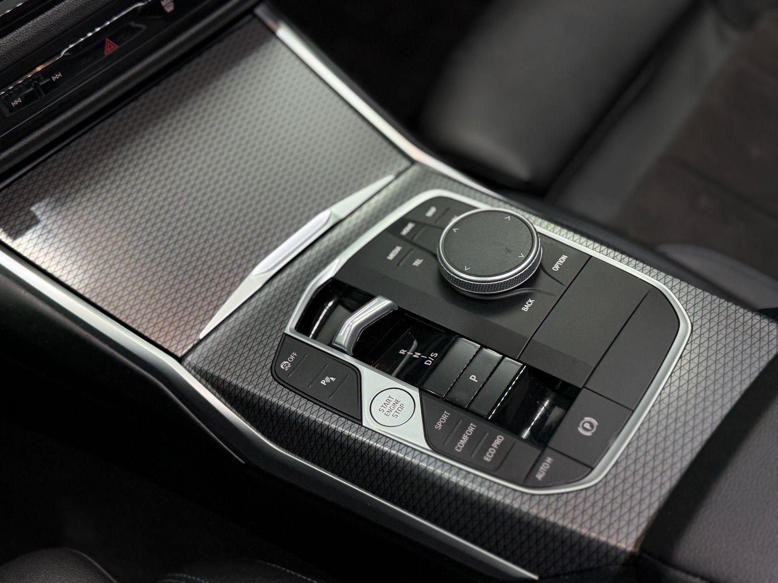 Fahrzeugabbildung BMW M340 i xDrive Touring |FACELIFT|HIFI|AHK|