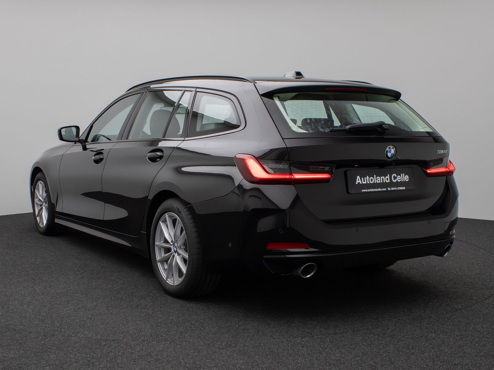 Fahrzeugabbildung BMW 318d Kamera DAB HUD Stop&Go DrivAssist Adapt.LED