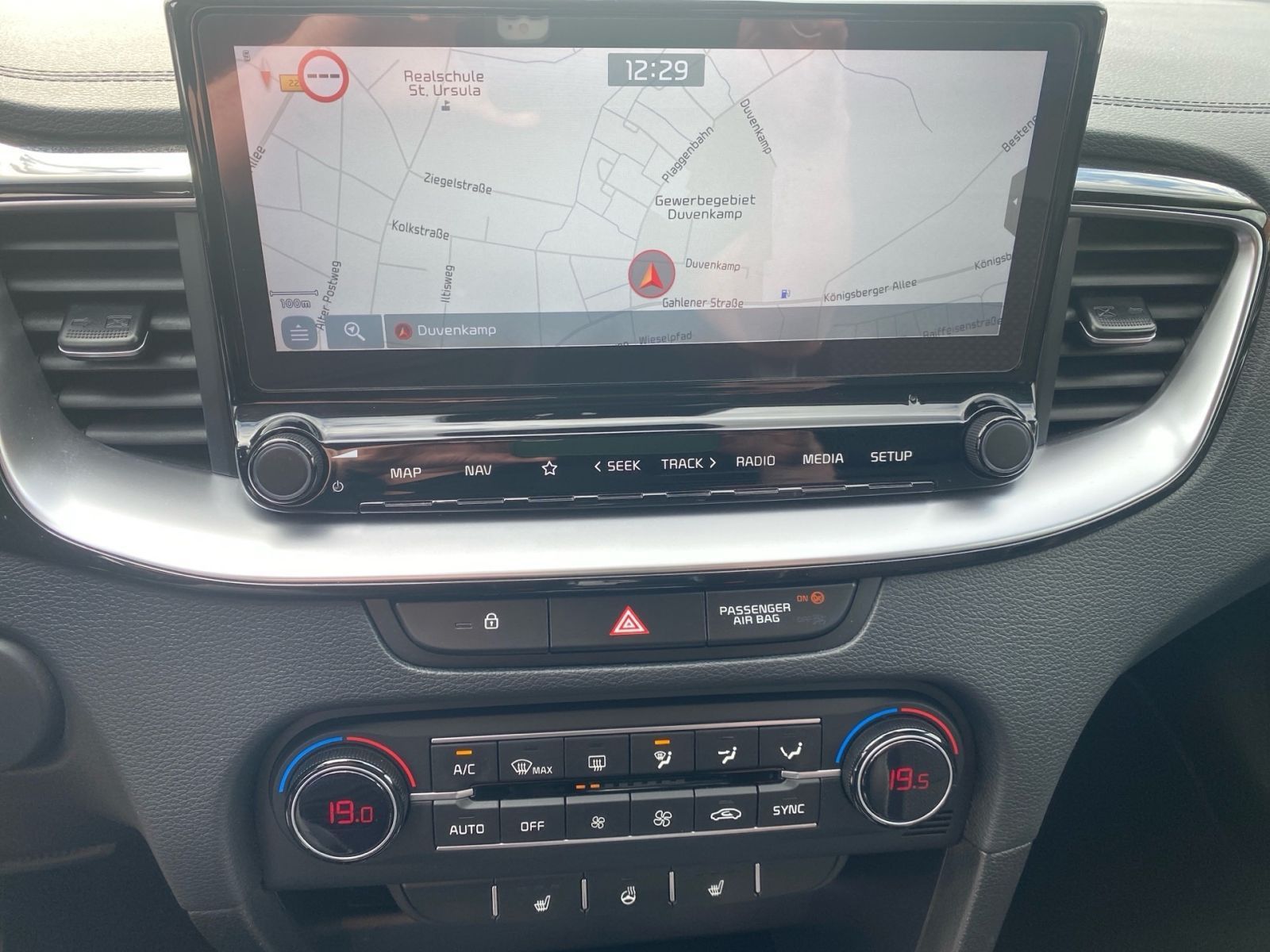 Fahrzeugabbildung Kia Xceed 1.5 T-i DCT7 Vision +AHK +WR +Standheizung