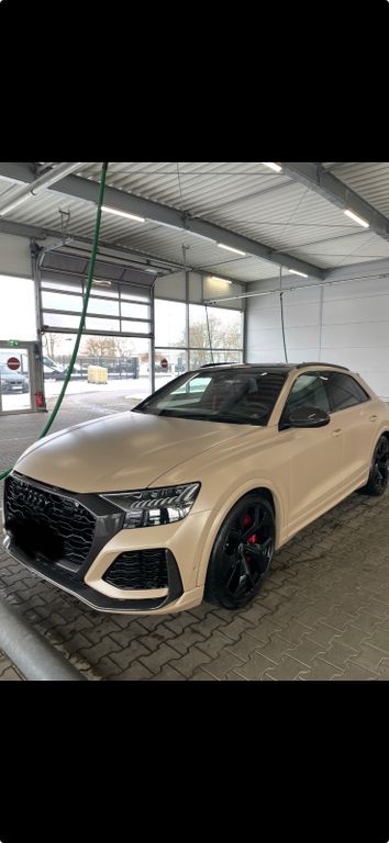 Image of Audi RSQ8