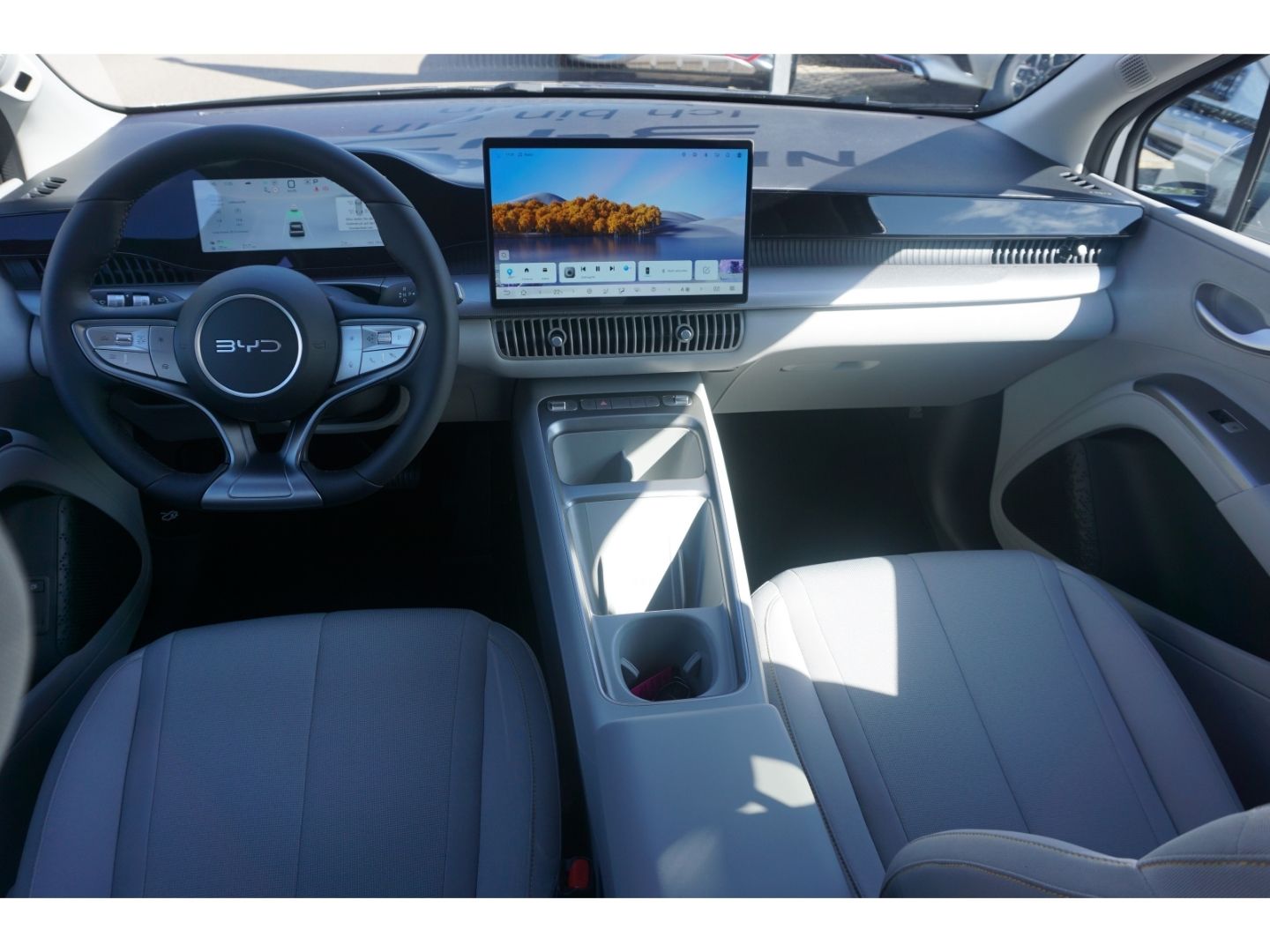 BYD DOLPHIN