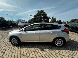 Fahrzeugabbildung Ford Focus Lim. Titanium