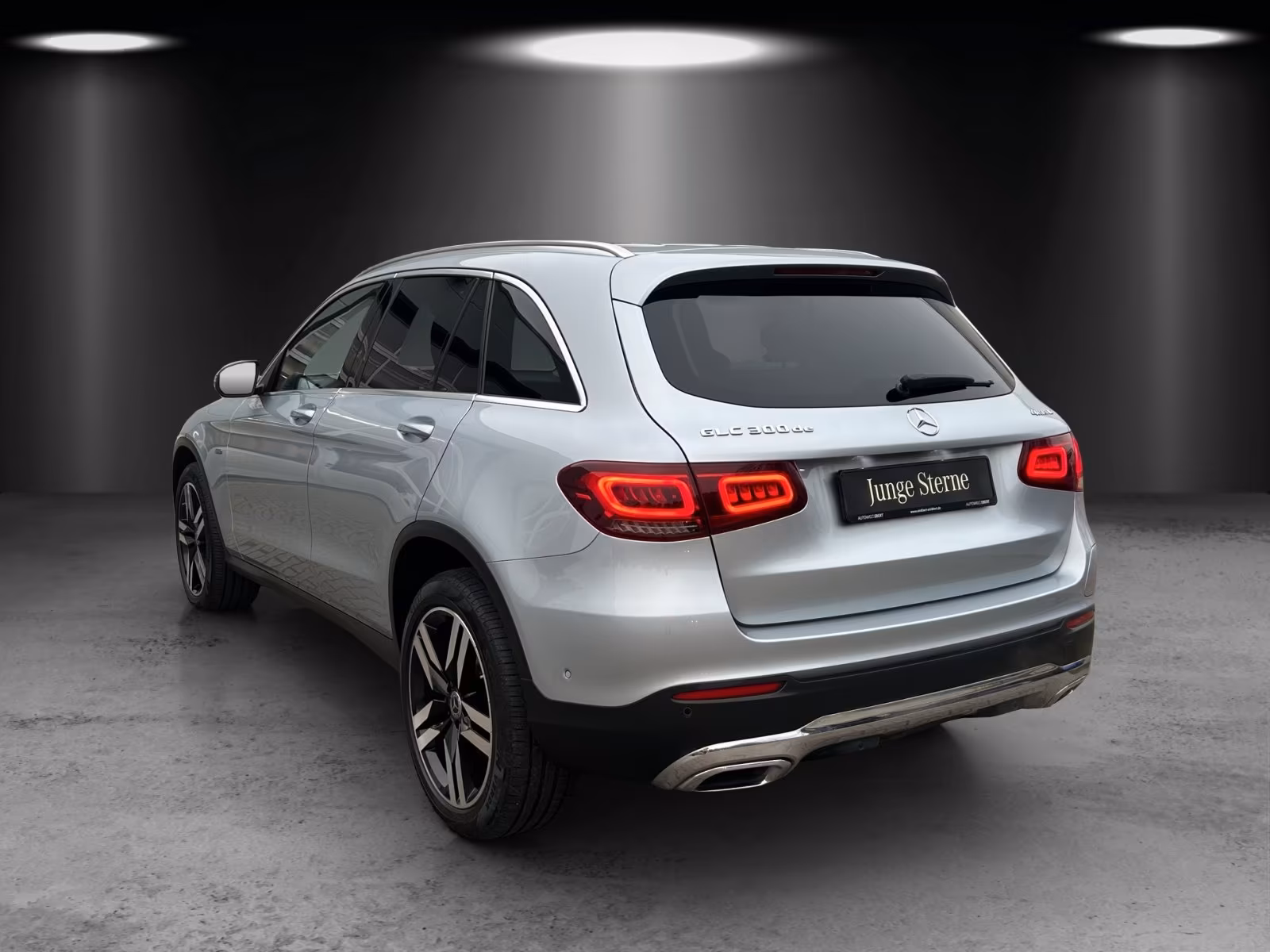 Mercedes-Benz GLC 300 de AMGint DISTRO Pano AHK digiTacho MLED