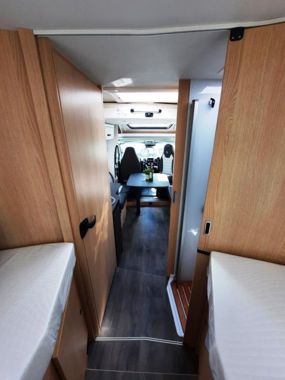 Fahrzeugabbildung Sunlight T 68C Adventure Edition Verfüg./Sparen Sie 3.811