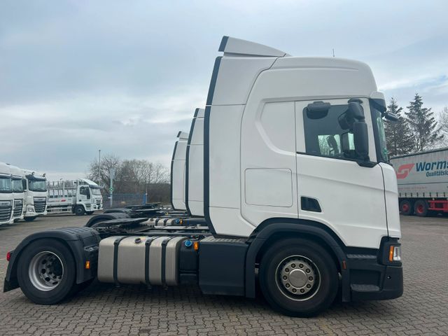 Fahrzeugabbildung Scania 2 Stück R 450