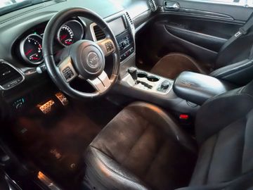 Jeep Grand Cherokee - 10