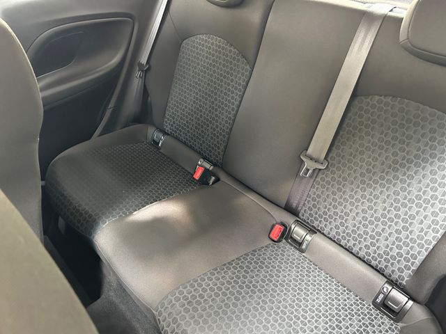 Fahrzeugabbildung Opel Corsa E +CarPlay+NaviZB+Allwetter+Klima+BT+USB