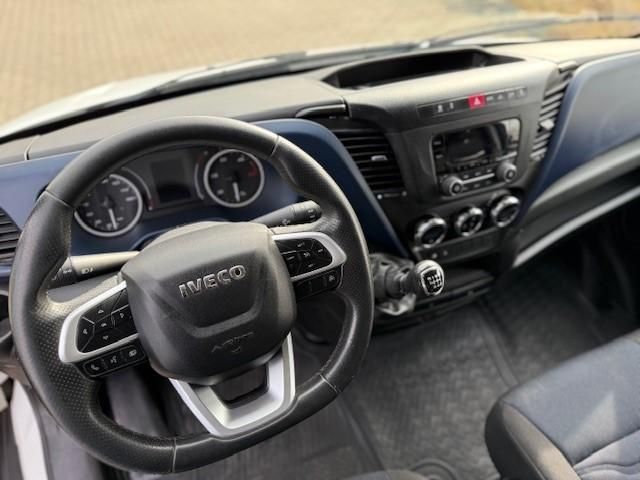 Fahrzeugabbildung Iveco Daily 35S14V Kastenwagen 4100