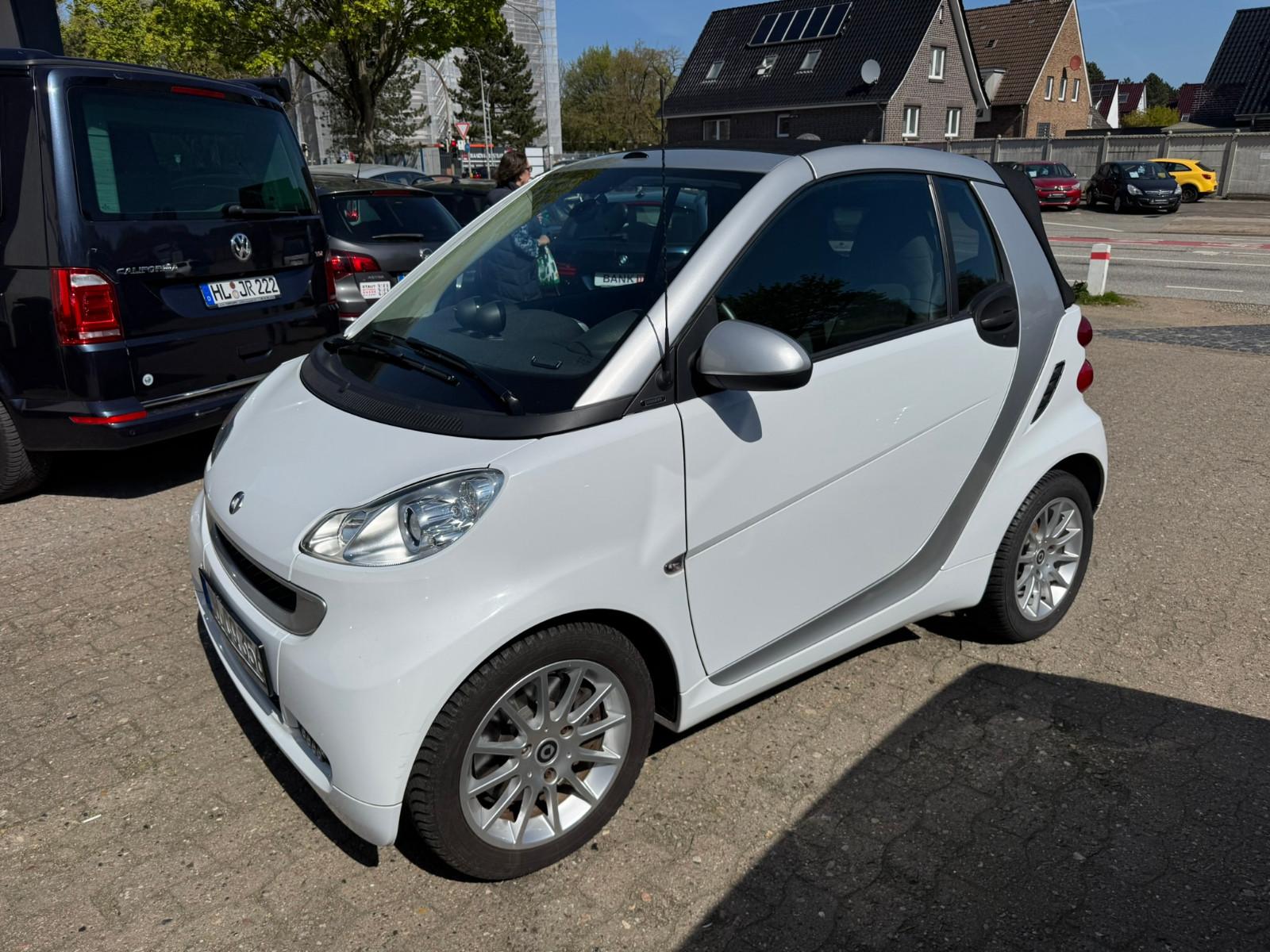 Smart ForTwo cabrio SHZ/USB/Scheckheftgepfl./TÜV Neu