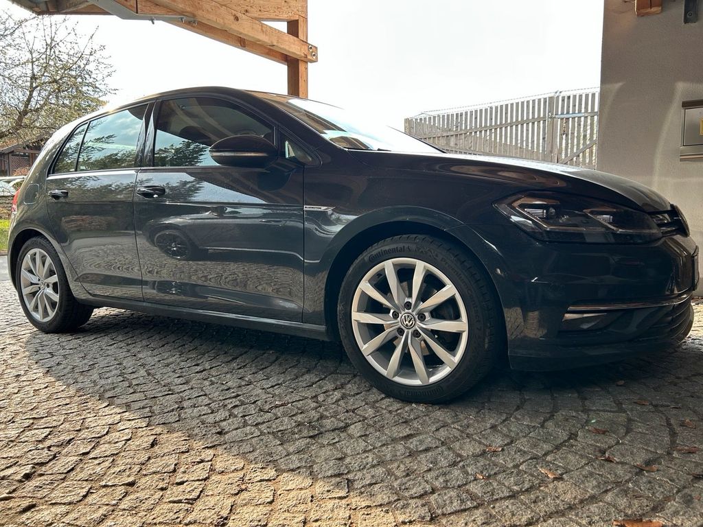 Image of Volkswagen Golf