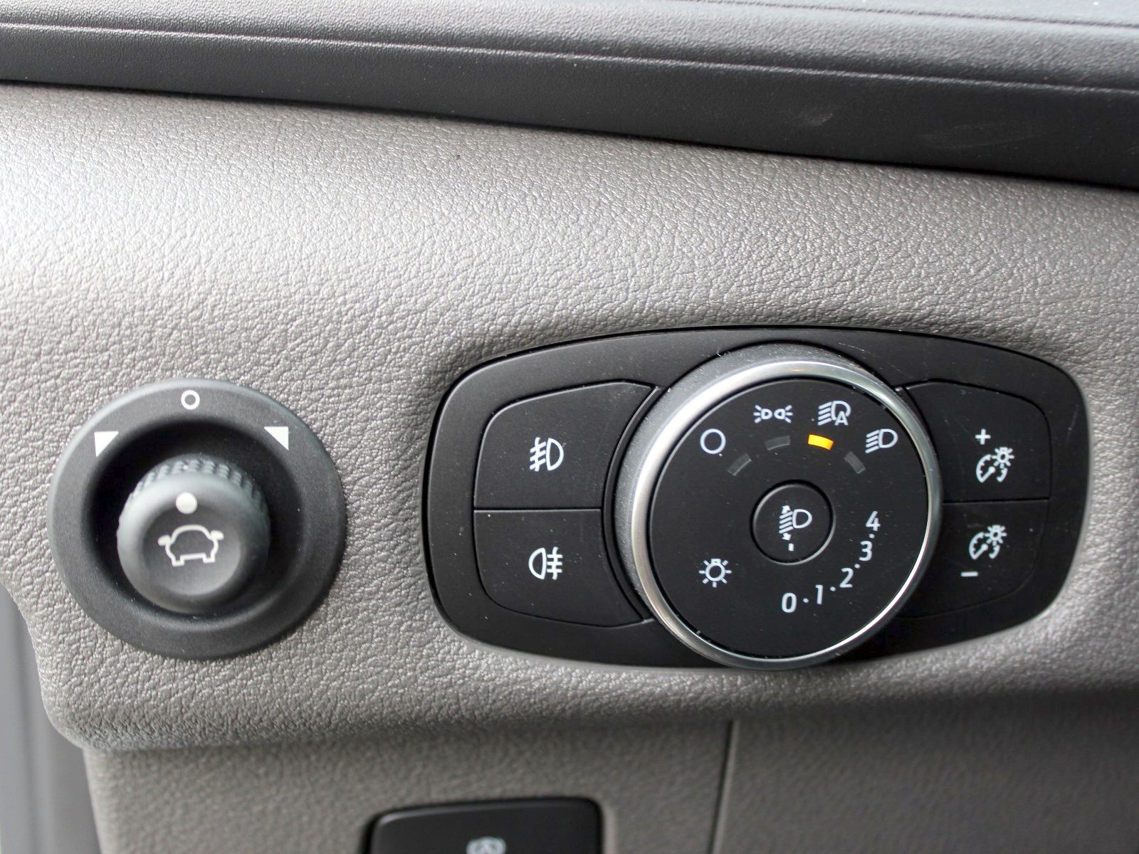 Fahrzeugabbildung Ford Transit 350 L3 Trend Rollstuhlumbau