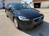 Volvo V40 Cross Country T3 -Momentum Pro - schwarze Volvo V40 Cross Country