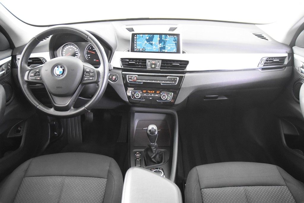 BMW X1 sDrive18i *1.Hand*Navi*Standheizung*EHK* foto 2