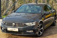 Volkswagen Passat Lim. R-Line