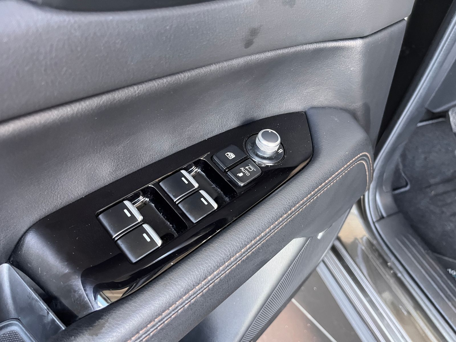 Fahrzeugabbildung Mazda CX-5 Sports-Line AWD 360° BOSE MATRIX Sitzbel.